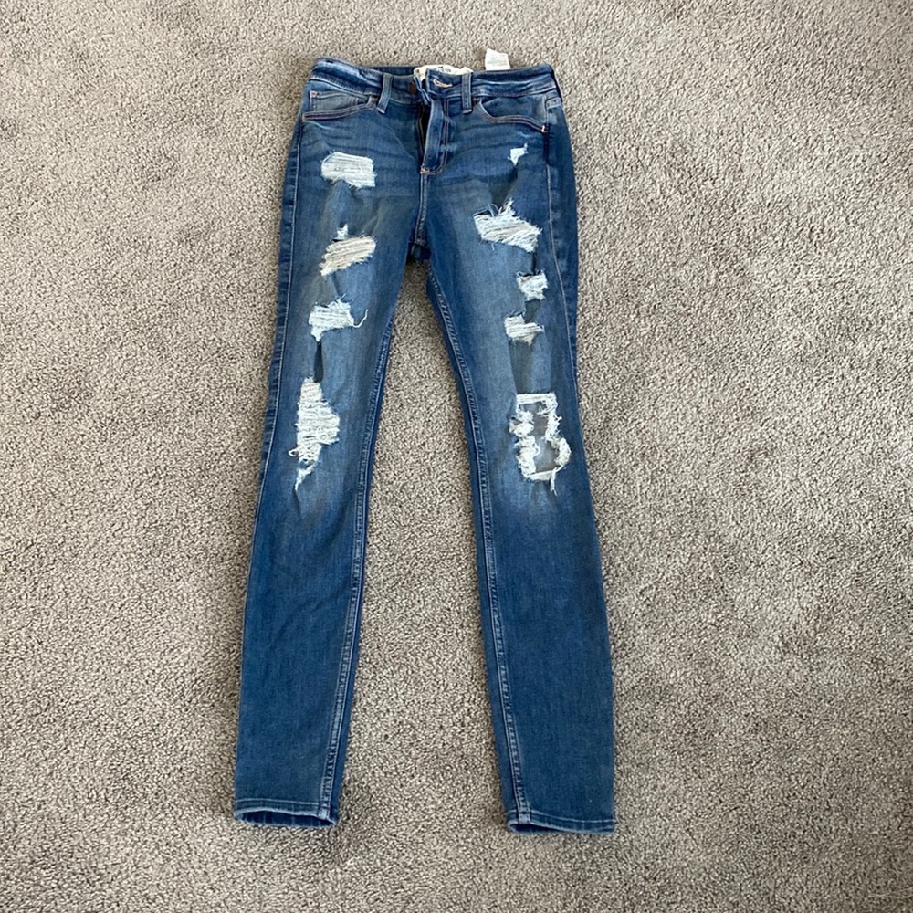 Hollister Curvy High Rise Super Skinny 1R jeans
